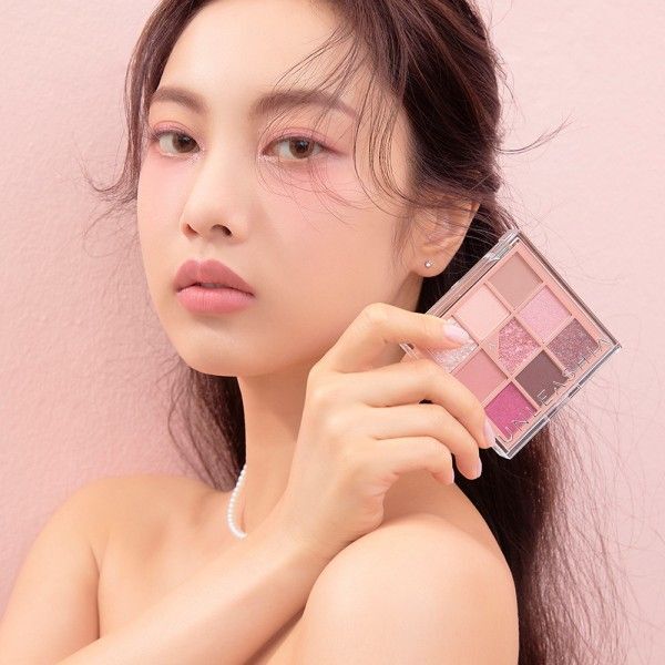 UNLEASHIA - Glitterpedia Eye Palette #5 (all of dusty rose)
