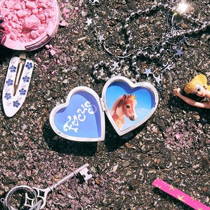 Hearts2Hearts - FOCUS - 1st Mini Album (Rule Book Ver.)
