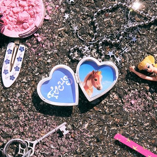 Hearts2Hearts - FOCUS - 1st Mini Album (Rule Book Ver.)