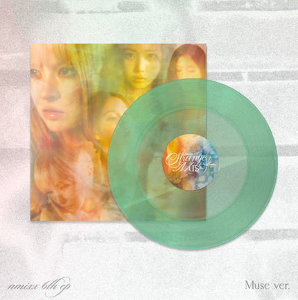 (PRE-ORDER) NMIXX - [Strange Muse] - 6th EP  [LP Ver.]